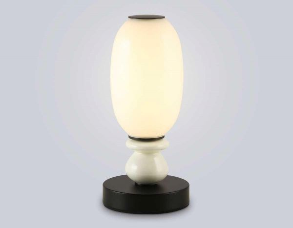 Настольная лампа Ambrella Light HIGH LIGHT LH53154