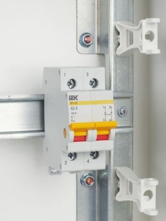 KARAT Выключатель нагрузки (мини-рубильник) ВН-32 2P 63А IEK